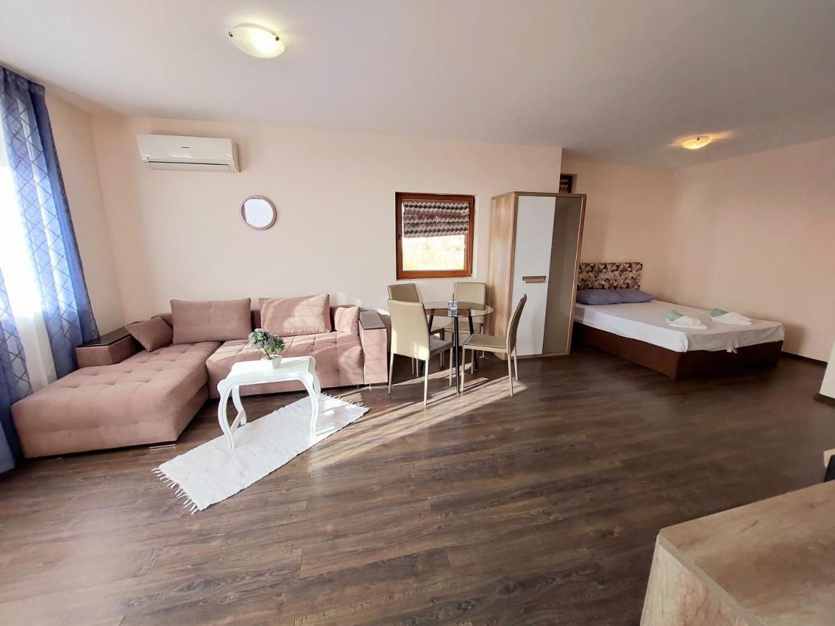 Vip Apartments In Sozopol Exterior photo